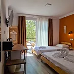Отель Beka House *